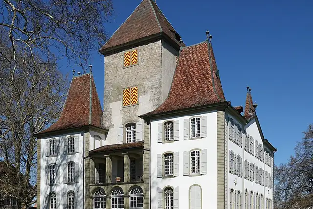 Schloss Jegenstorf – Castle, 9 km from Burgdorf