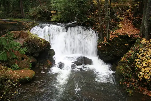 Whirlpool Falls – Waterfall, near Bellingham