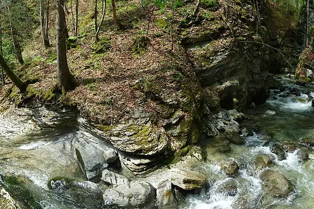 Oberer Thuwasserfall – Wasserfall, 17 km von Vaduz