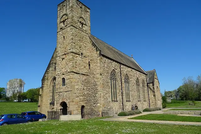 Monkwearmouth–Jarrow Abbey – Ruin, 9 km from Newcastle
