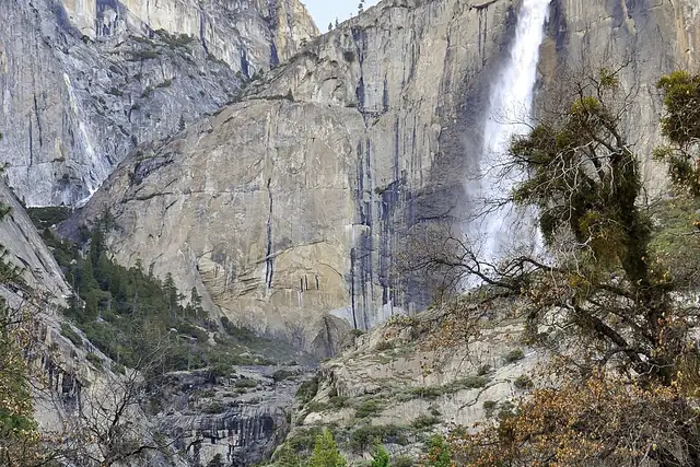 Lower Yosemite Fall – Waterfall