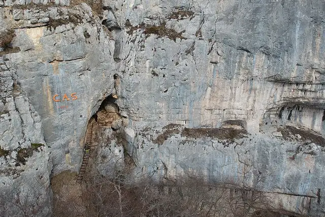 Grotte d'Orjobet – Cave, 6 km from Carouge