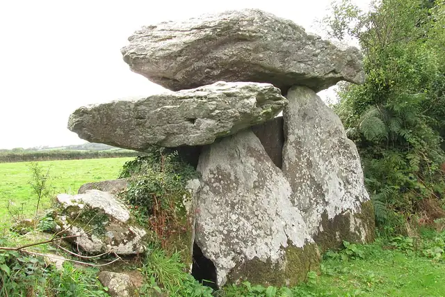 Knockeen Portal Tomb – Megalith, 7 km von Waterford