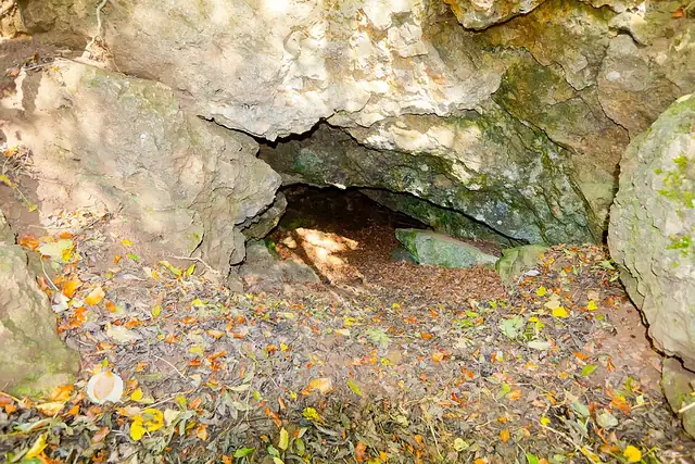 Mannenberghöhlen – Höhle, 11 km von Mechernich