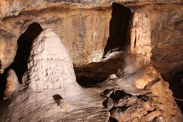 Heinrichshöhle – Höhle, bei Hemer