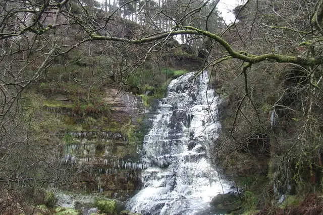 Ishneich – Waterfall, 21 km from Glasgow