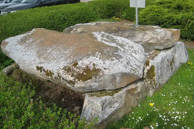 Galeriegrab Calden 1 – Megalith, 7 km von Vellmar