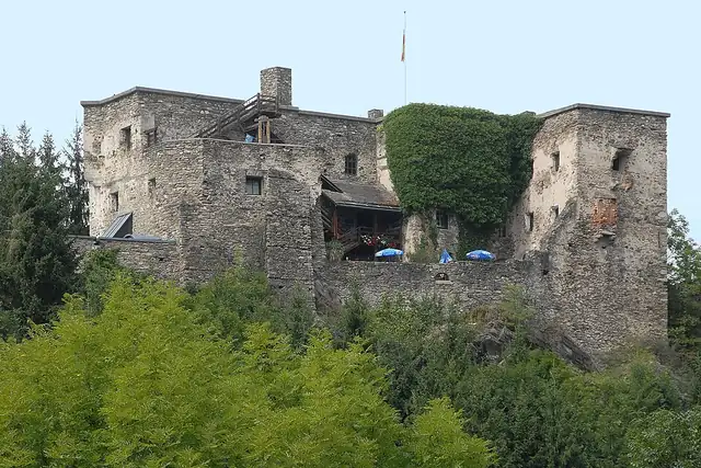 Burg Sommeregg – Castle