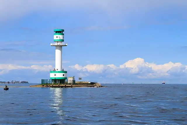 Leuchtturm Friedrichsort – Leuchtturm, 9 km von Kiel