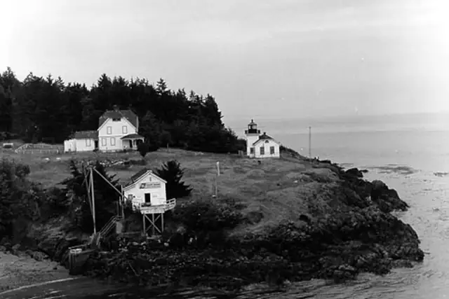 Burrows Island Lighthouse – Lighthouse, 8 km from Anacortes