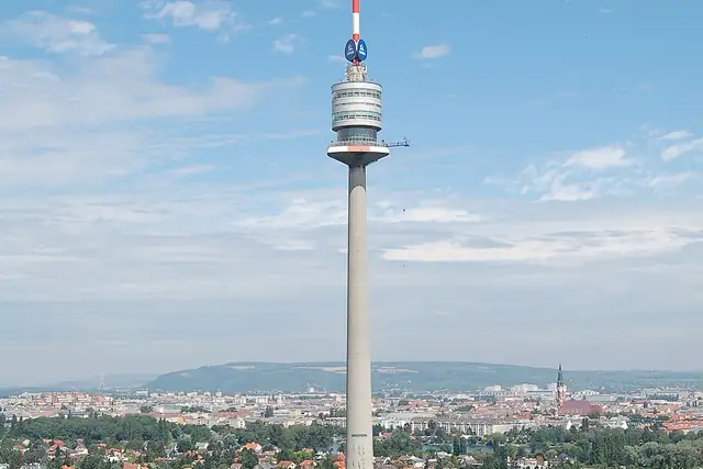 Donauturm – Aussichtsturm, bei Wien