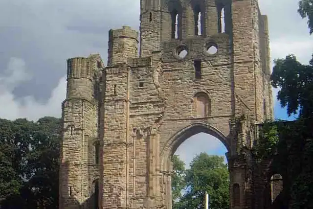 Kelso Abbey – Ruin