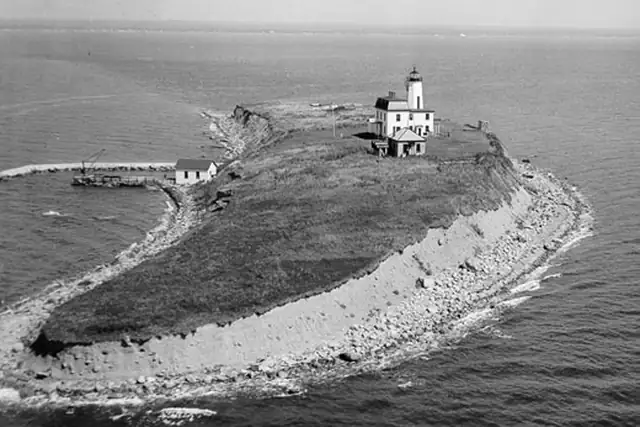 Falkner Island Light – Leuchtturm, 9 km von Madison